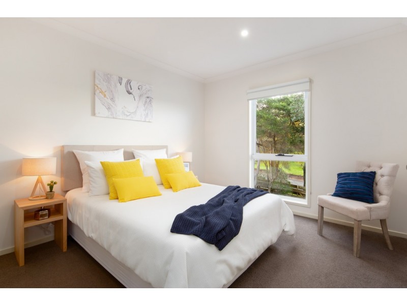 1A Dunvegan Cres, Surf Beach VIC 3922