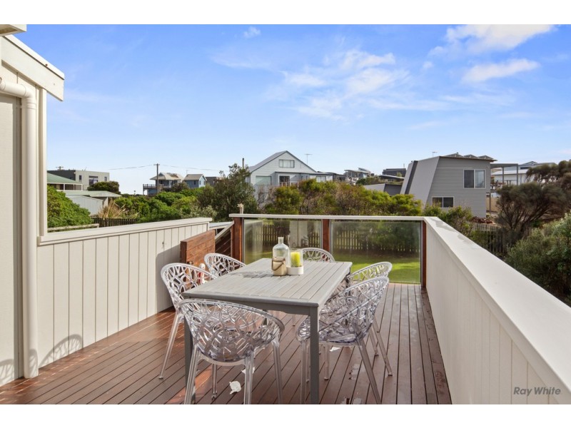24 Stradbroke Crescent, Surf Beach VIC 3922