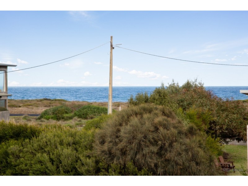 24 Stradbroke Crescent, Surf Beach VIC 3922