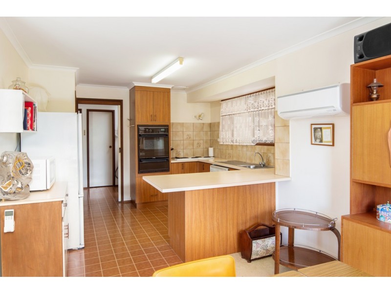1 West Court, Cowes VIC 3922