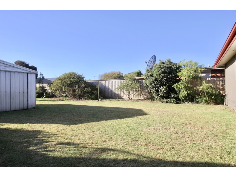 42 Sunderland Bay Road, Sunderland Bay VIC 3922