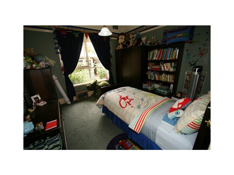 30 Jeury Court, Cowes VIC 3922