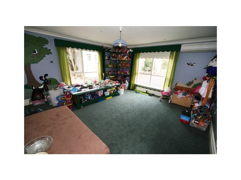 30 Jeury Court, Cowes VIC 3922