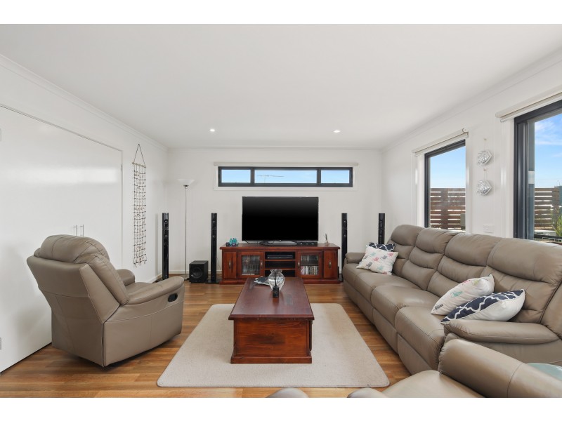 5 Possum Place, Cowes VIC 3922