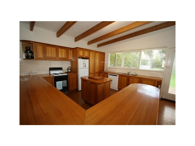 27 Honeysuckle Grove, Silverleaves VIC 3922