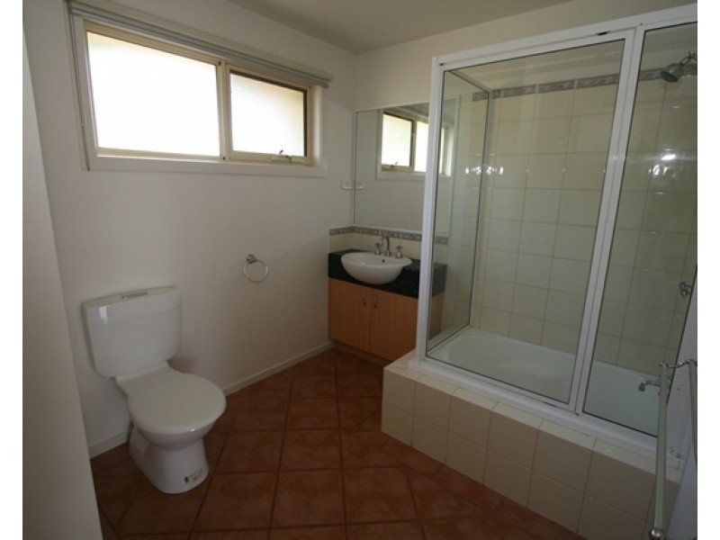 4/165 Marine Parade, San Remo VIC 3925