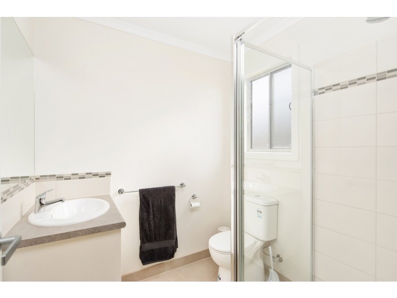 16 Thruxton Street, Cowes VIC 3922