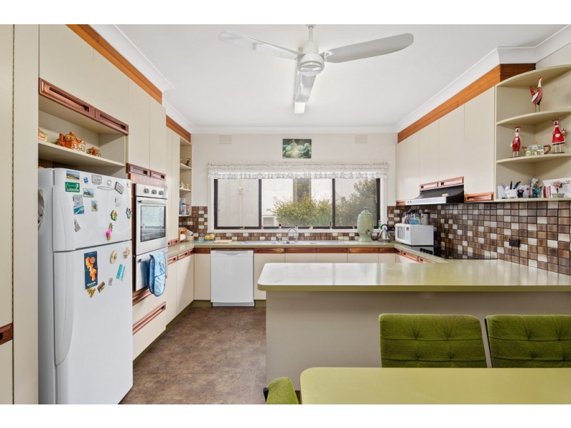 69 Chapel Street, Cowes VIC 3922