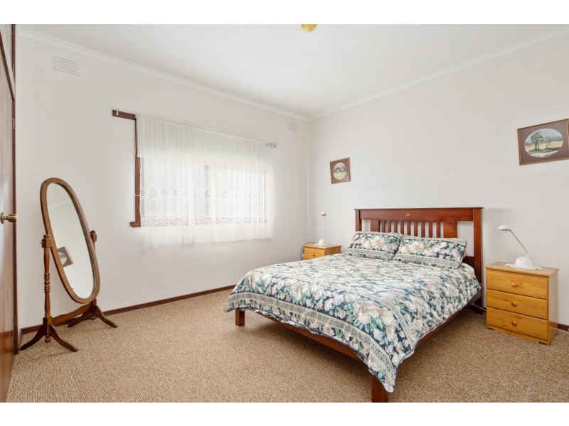 69 Chapel Street, Cowes VIC 3922