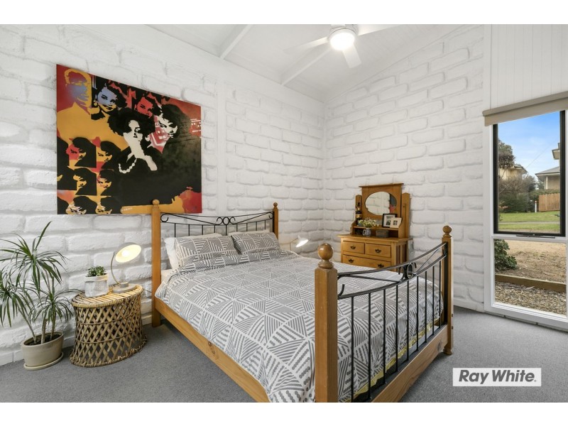 2 Morgan Street, Cowes VIC 3922