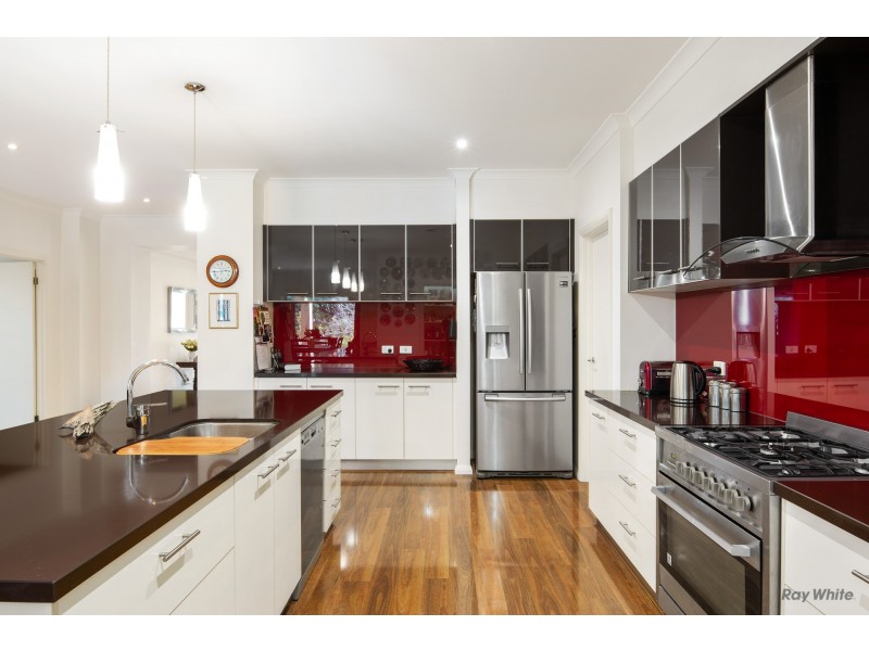 16 Boobook Grove, Cowes VIC 3922