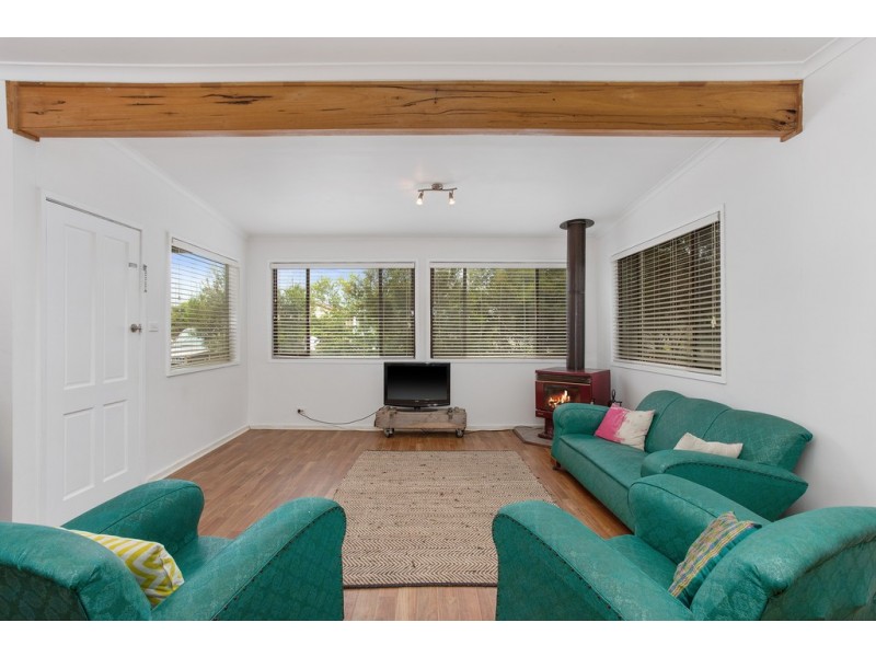 32 Sunderland Bay Road, Sunderland Bay VIC 3922