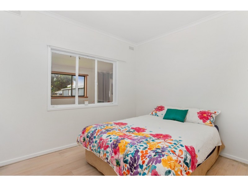 32 Sunderland Bay Road, Sunderland Bay VIC 3922