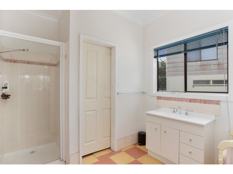 32 Sunderland Bay Road, Sunderland Bay VIC 3922