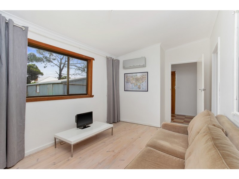 32 Sunderland Bay Road, Sunderland Bay VIC 3922