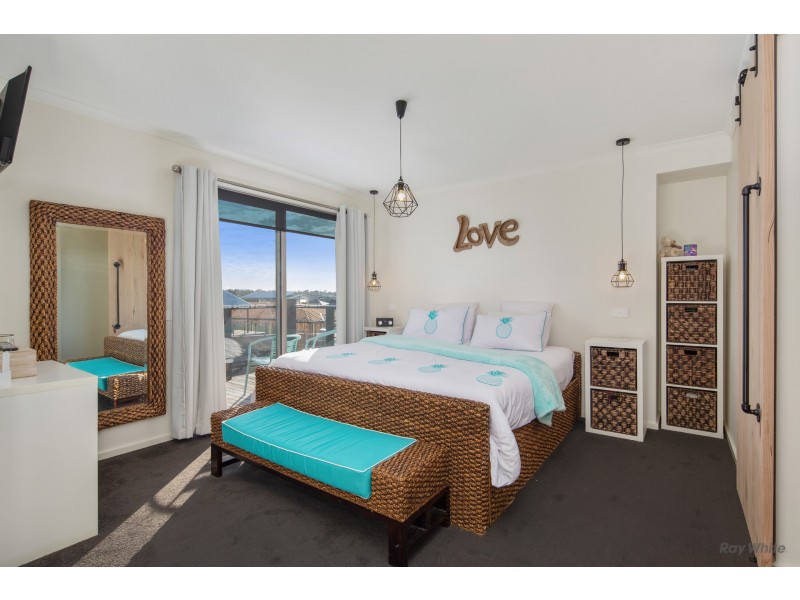 9 Waterford Drive, Cowes VIC 3922