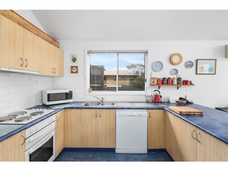 18 Mountainview Avenue, Ventnor VIC 3922