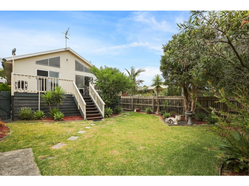 18 Mountainview Avenue, Ventnor VIC 3922