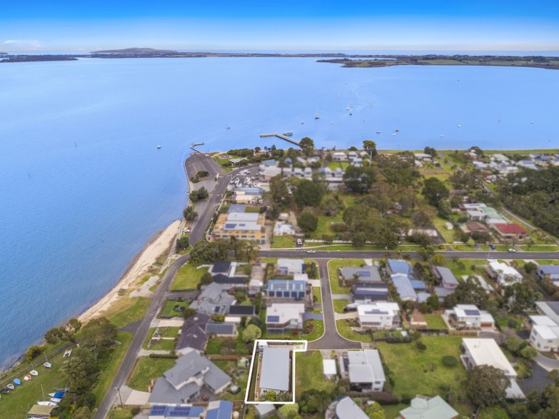 8 Ann Court, Rhyll VIC 3923