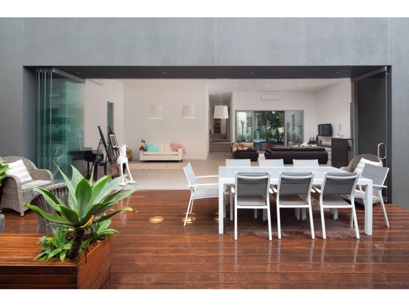 27 Hollywood Crescent, Smiths Beach VIC 3922