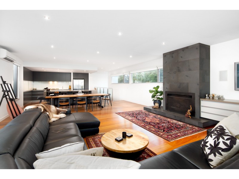 27 Hollywood Crescent, Smiths Beach VIC 3922