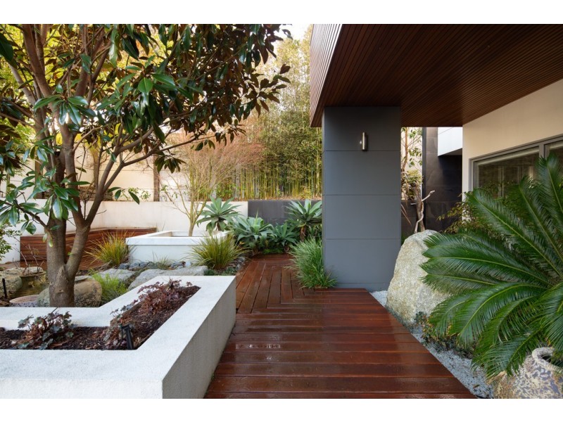 27 Hollywood Crescent, Smiths Beach VIC 3922