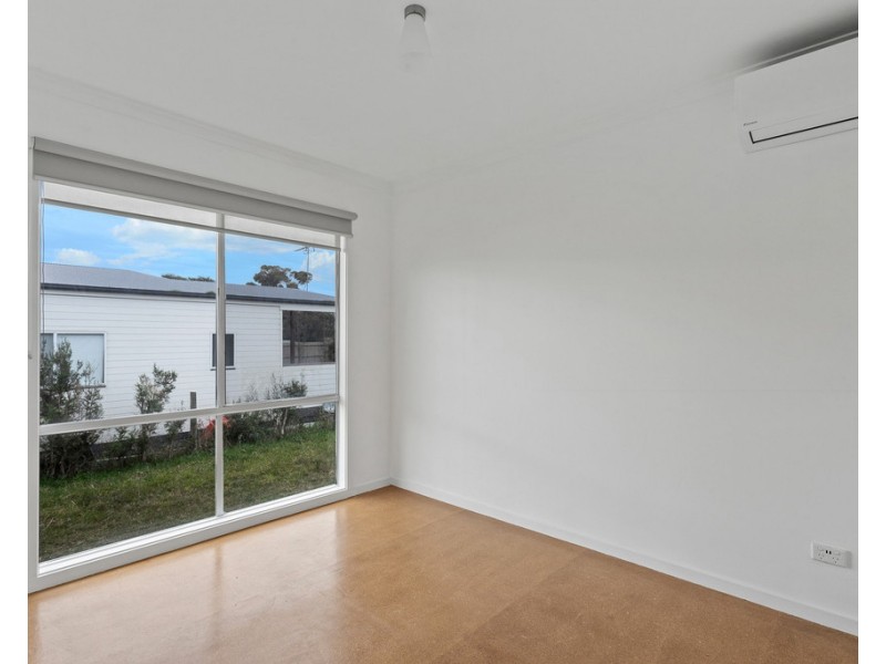 15 Golden Court, Sunset Strip VIC 3922