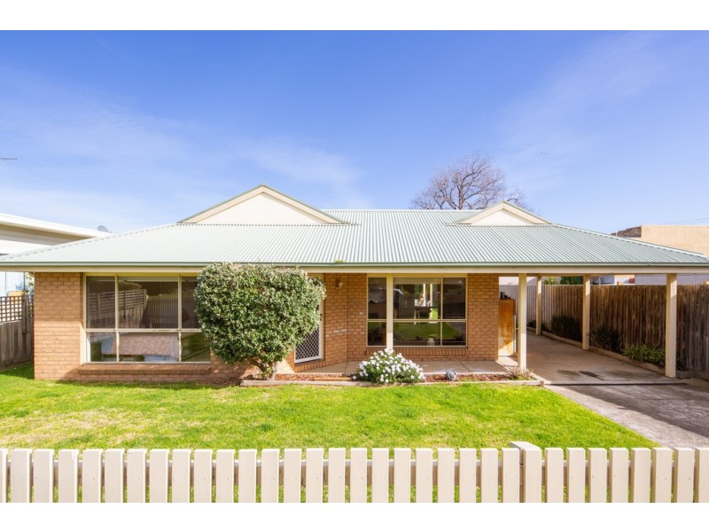 21 Edgar Road, San Remo VIC 3925