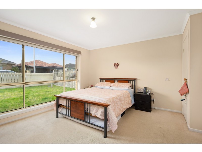 21 Edgar Road, San Remo VIC 3925