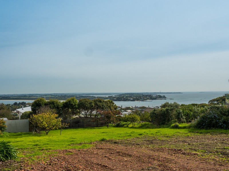 1 The Mount Drive, San Remo VIC 3925