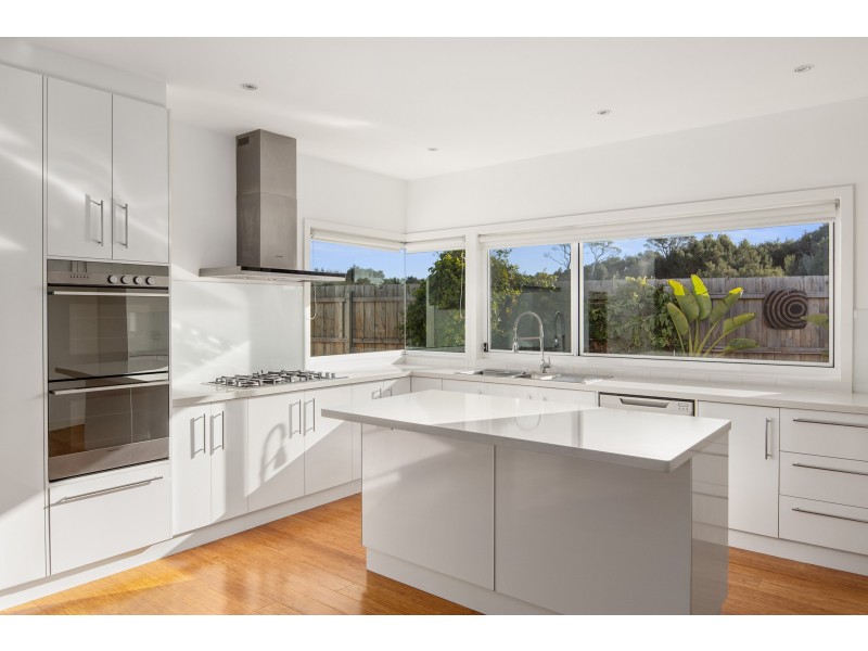 47 Settlement Road, Cowes VIC 3922