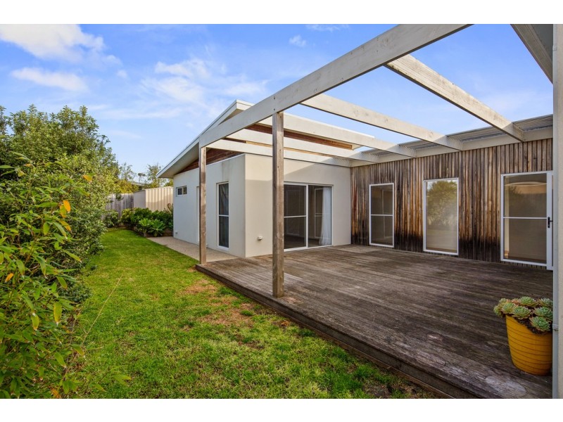 47 Settlement Road, Cowes VIC 3922