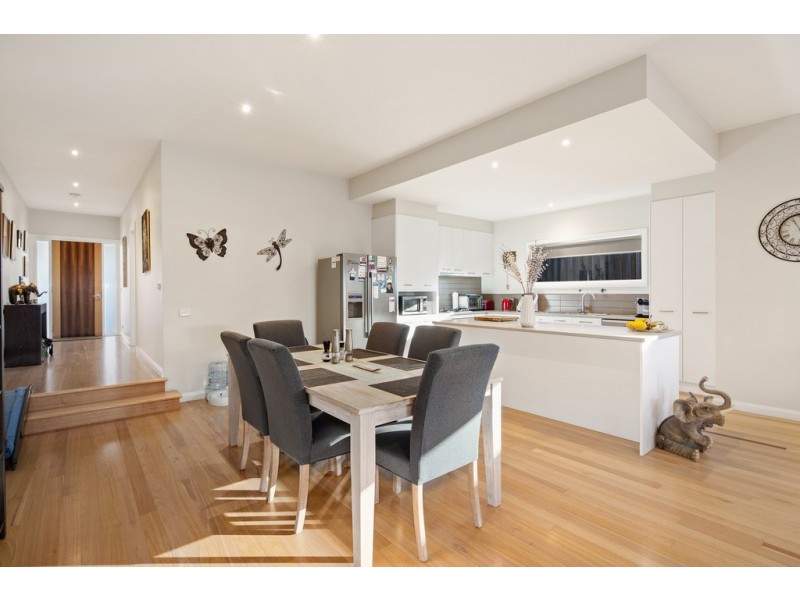 5 Dianella Way, Cowes VIC 3922