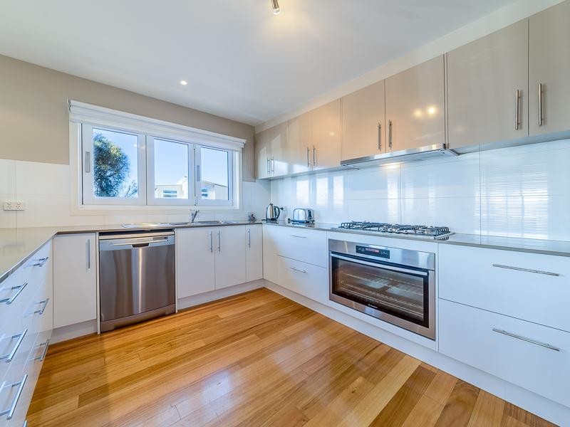 35 Norman Drive, Cowes VIC 3922