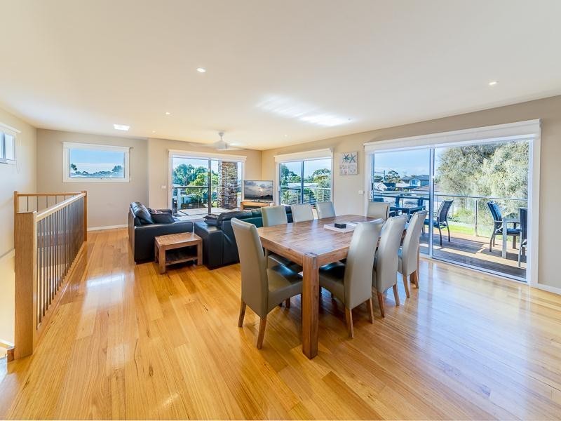 35 Norman Drive, Cowes VIC 3922