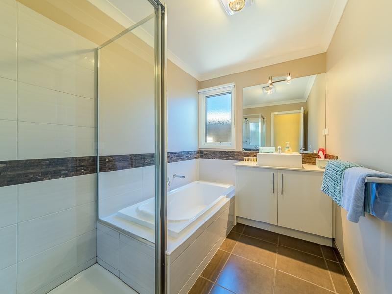 35 Norman Drive, Cowes VIC 3922