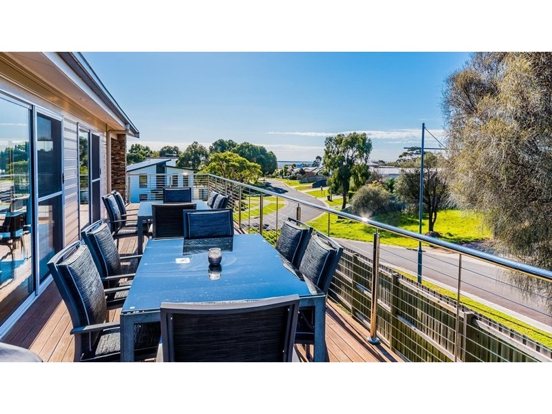 35 Norman Drive, Cowes VIC 3922