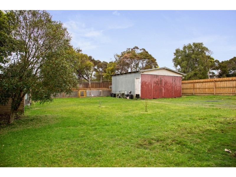 1 Hartley Street, Cowes VIC 3922