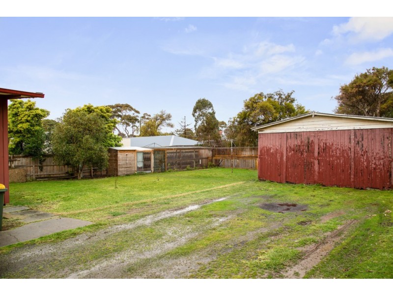 1 Hartley Street, Cowes VIC 3922