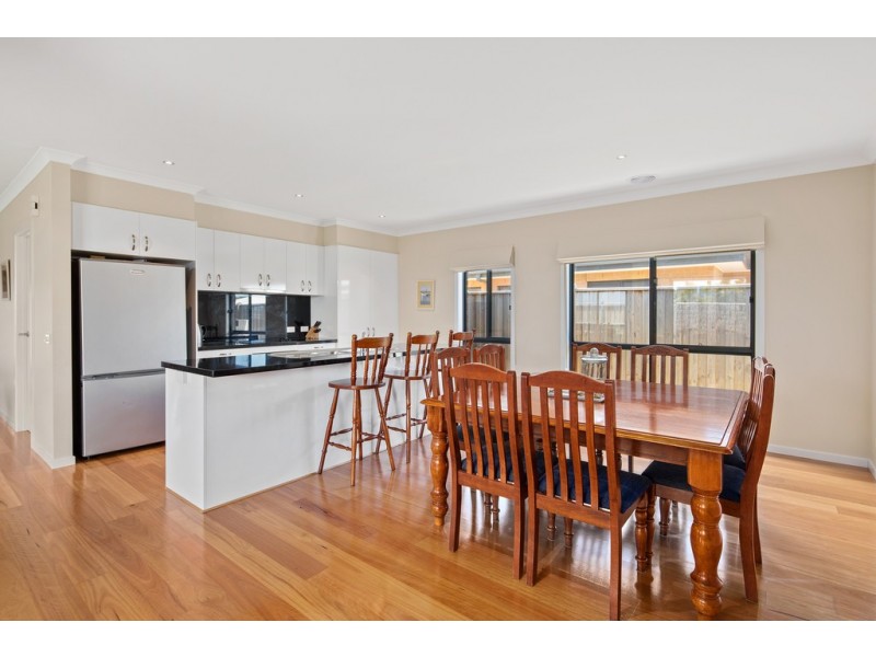 18 Grampian Boulevard, Cowes VIC 3922