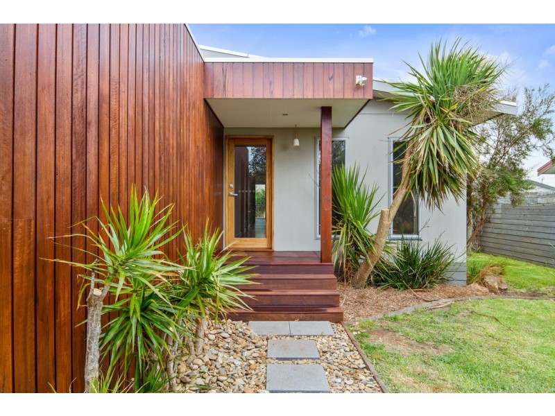 10 Kendall Avenue, Cape Woolamai VIC 3925