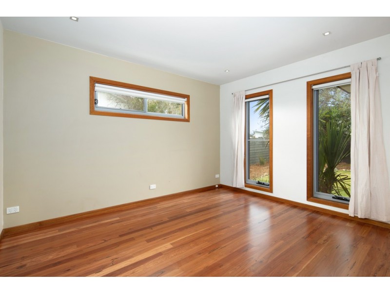 10 Kendall Avenue, Cape Woolamai VIC 3925