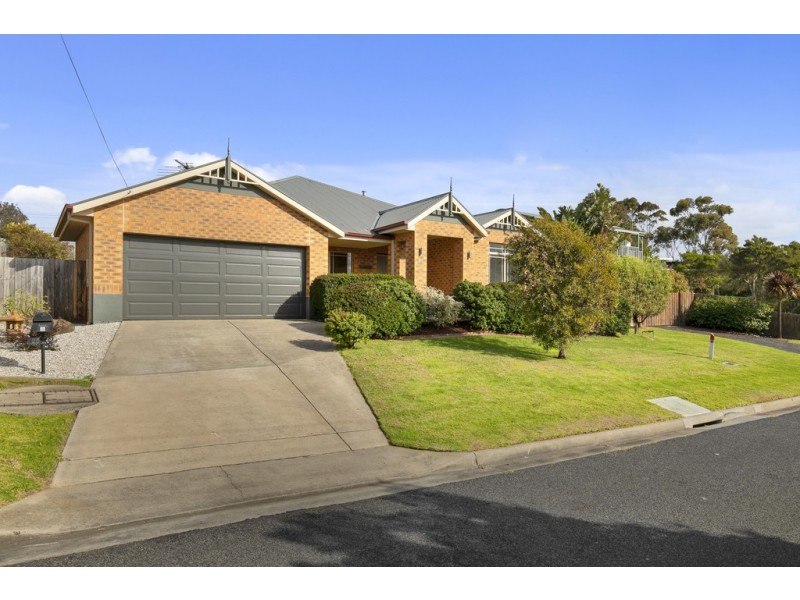 25 McRae Avenue, Cowes VIC 3922