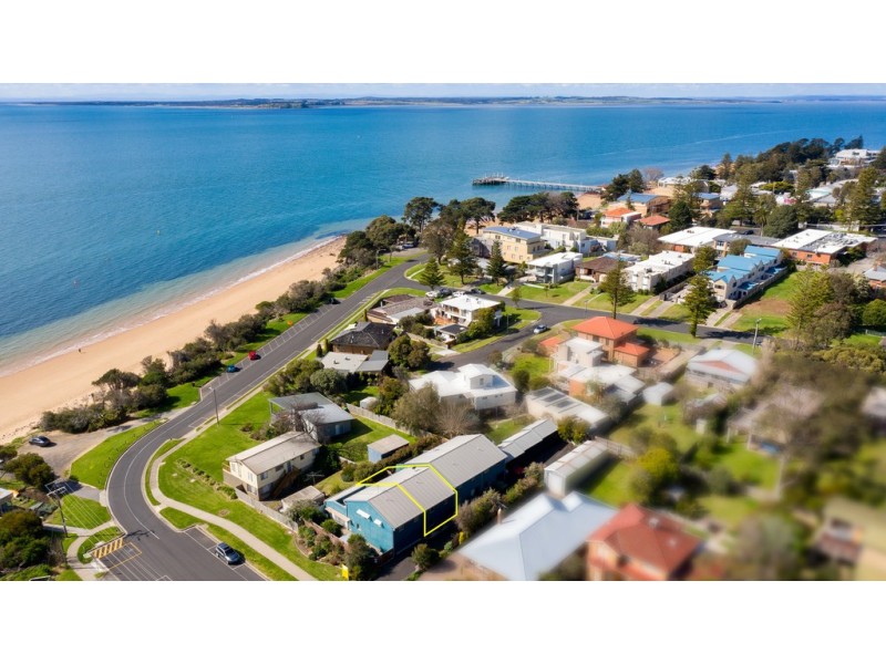 2/3 Osbourne Avenue, Cowes VIC 3922
