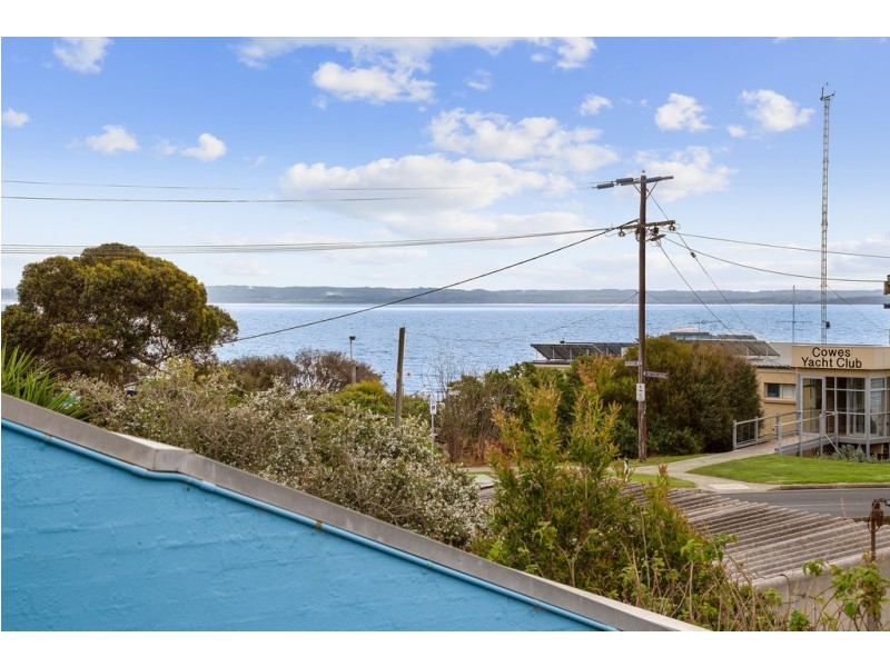 2/3 Osbourne Avenue, Cowes VIC 3922