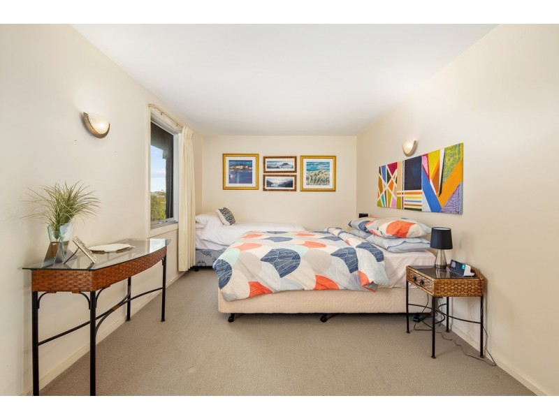 2/3 Osbourne Avenue, Cowes VIC 3922