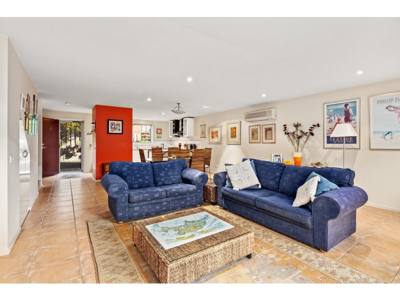 2/3 Osbourne Avenue, Cowes VIC 3922