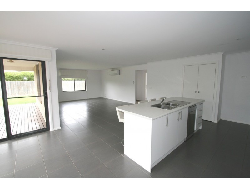 39 Settlement Road, Cowes VIC 3922