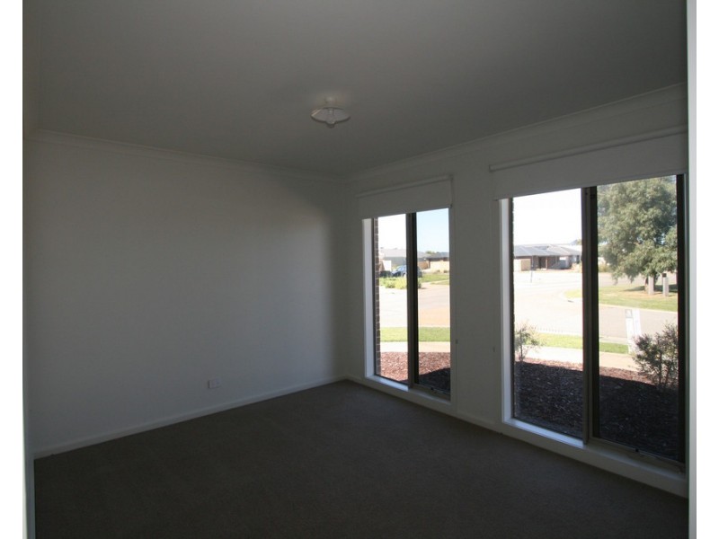 17 Seagrass Avenue, Cowes VIC 3922