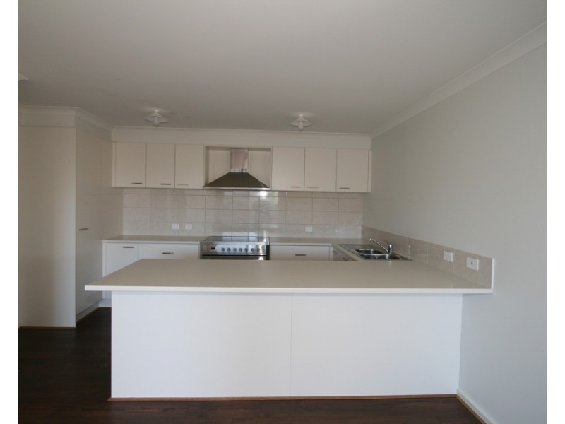 17 Seagrass Avenue, Cowes VIC 3922